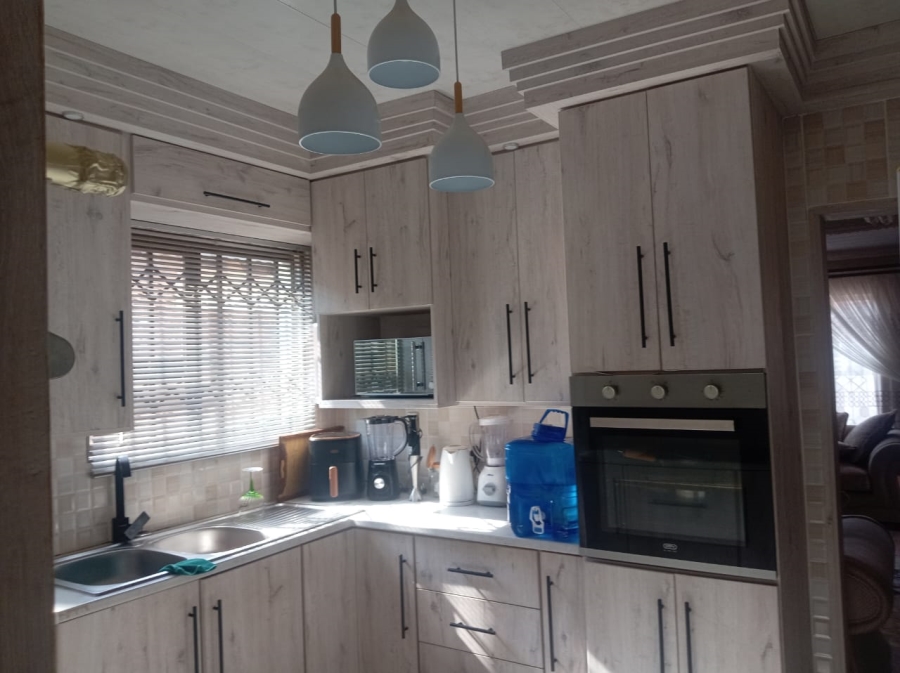 3 Bedroom Property for Sale in Kanana North West